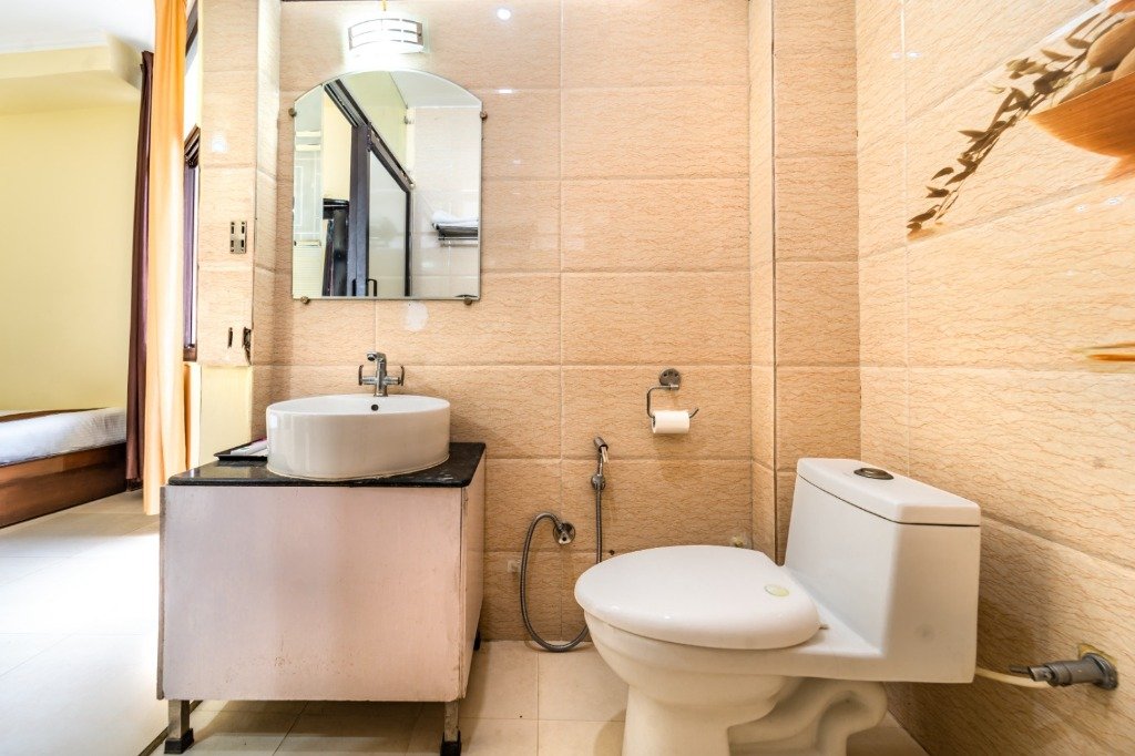 Classic Room with Private Balcony - Photo 4