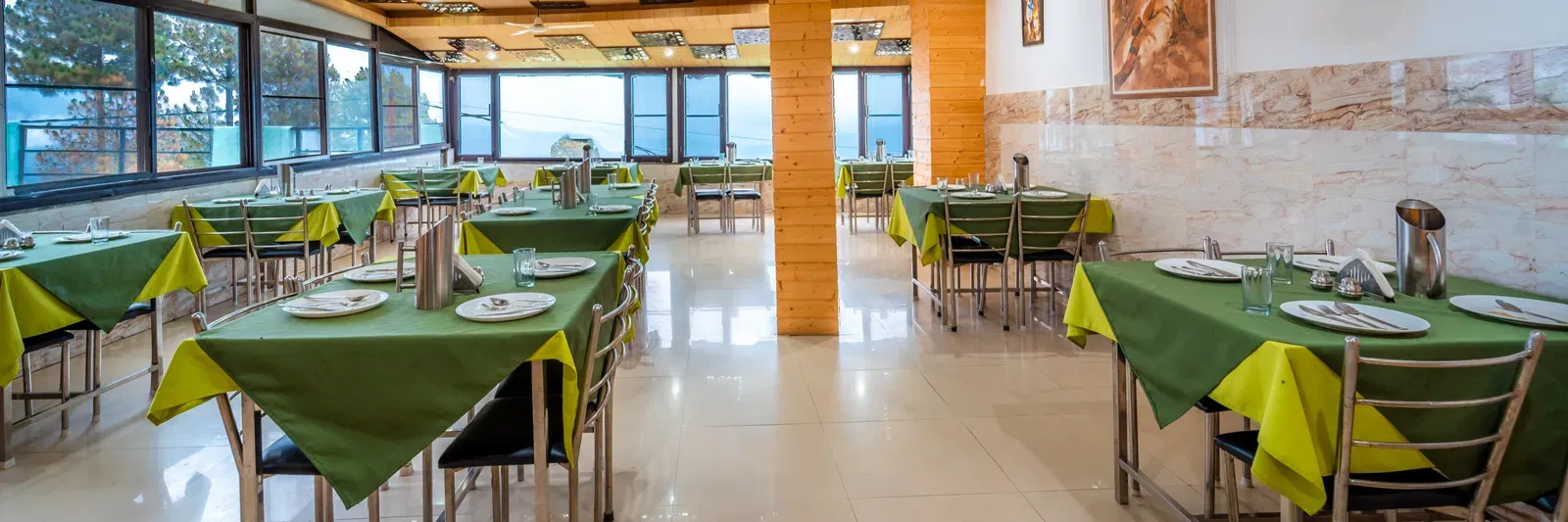 Indoor Family Restaurant Seating