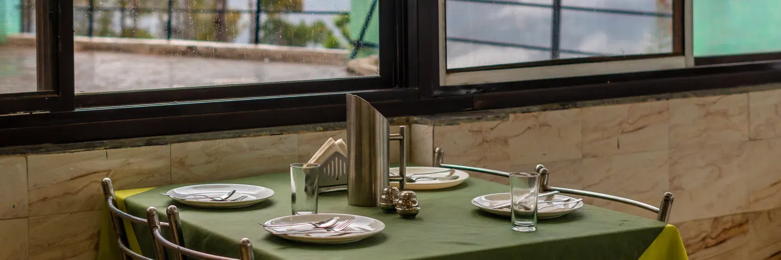 Romantic Valley View Dining Table